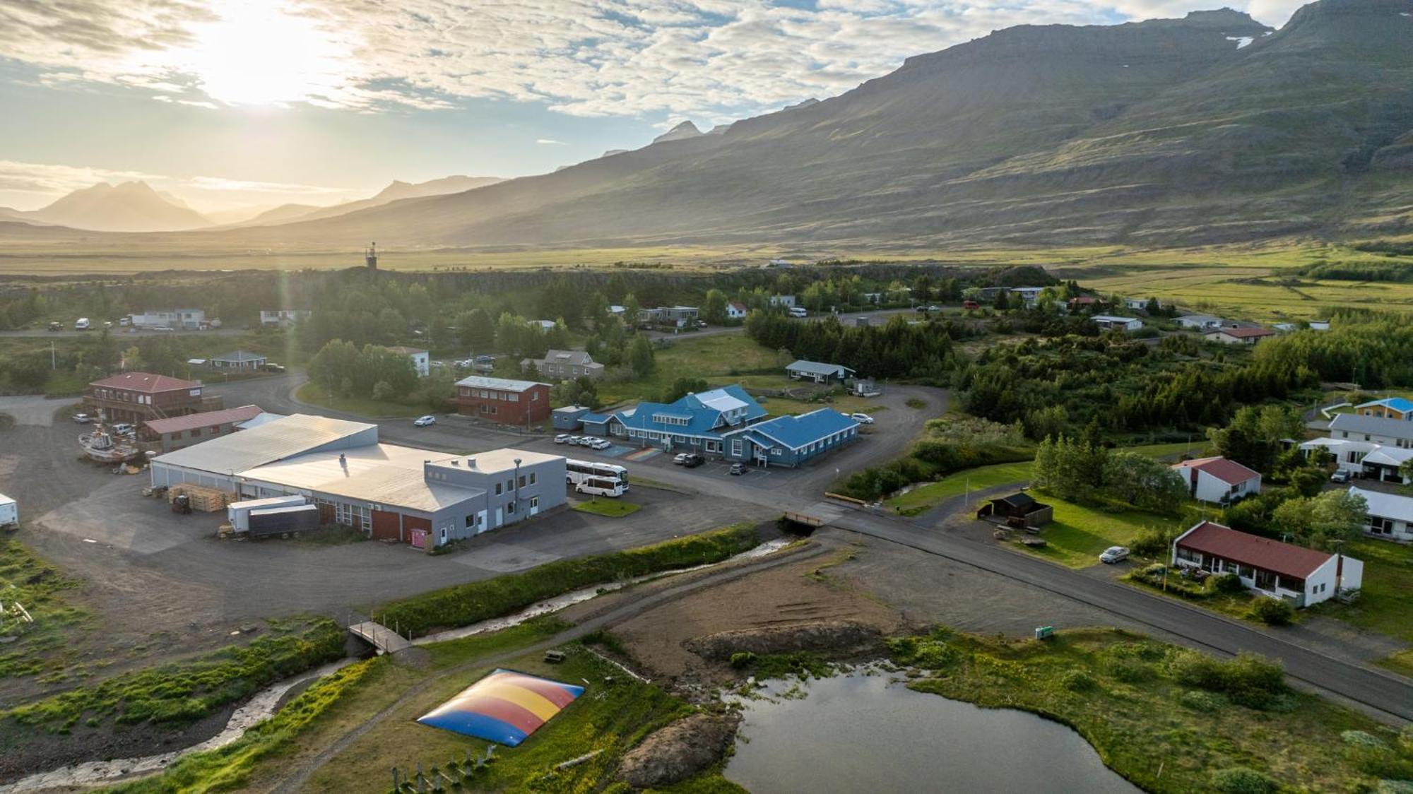 Hotel Post Breiðdalsvík Buitenkant foto