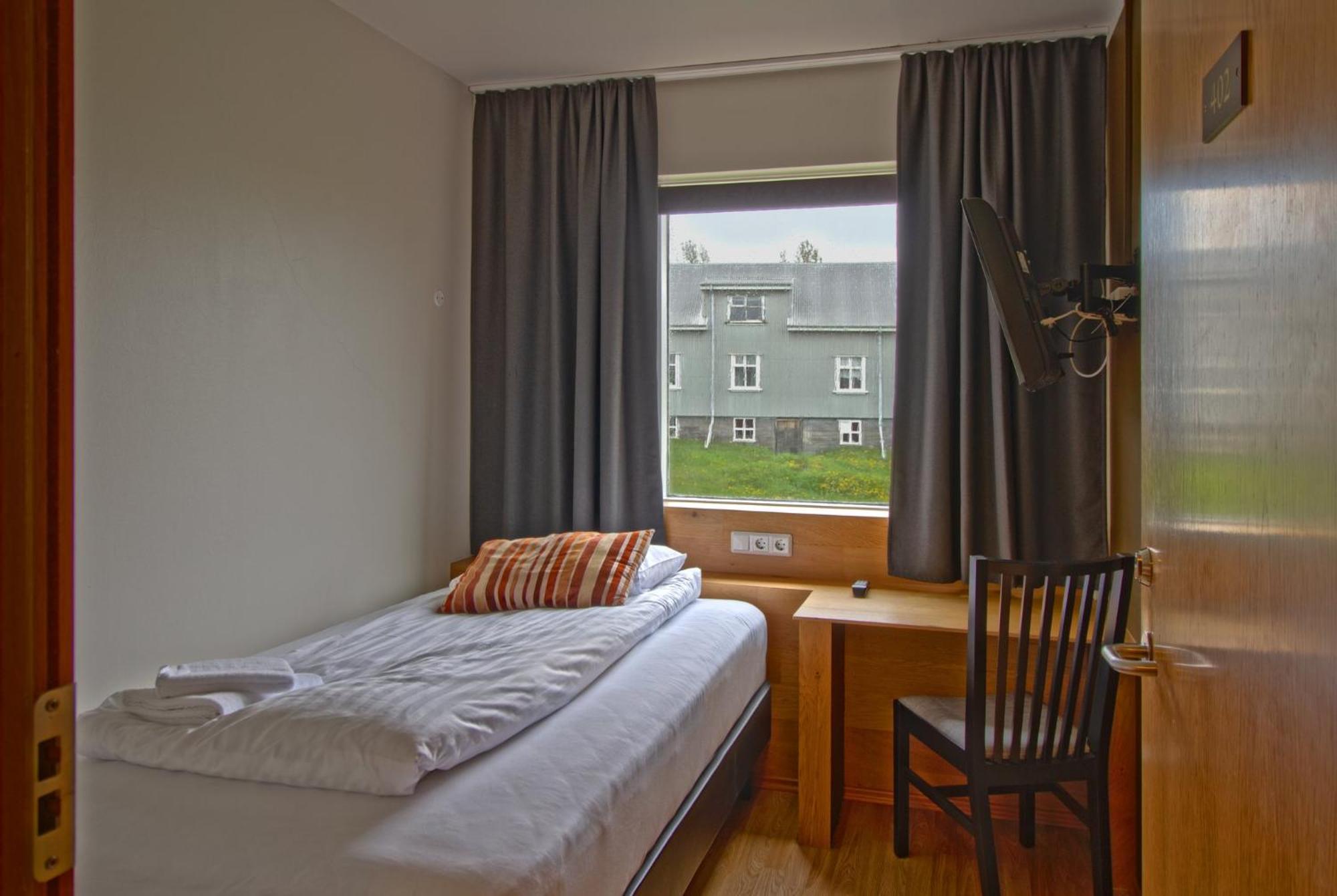 Hotel Post Breiðdalsvík Buitenkant foto