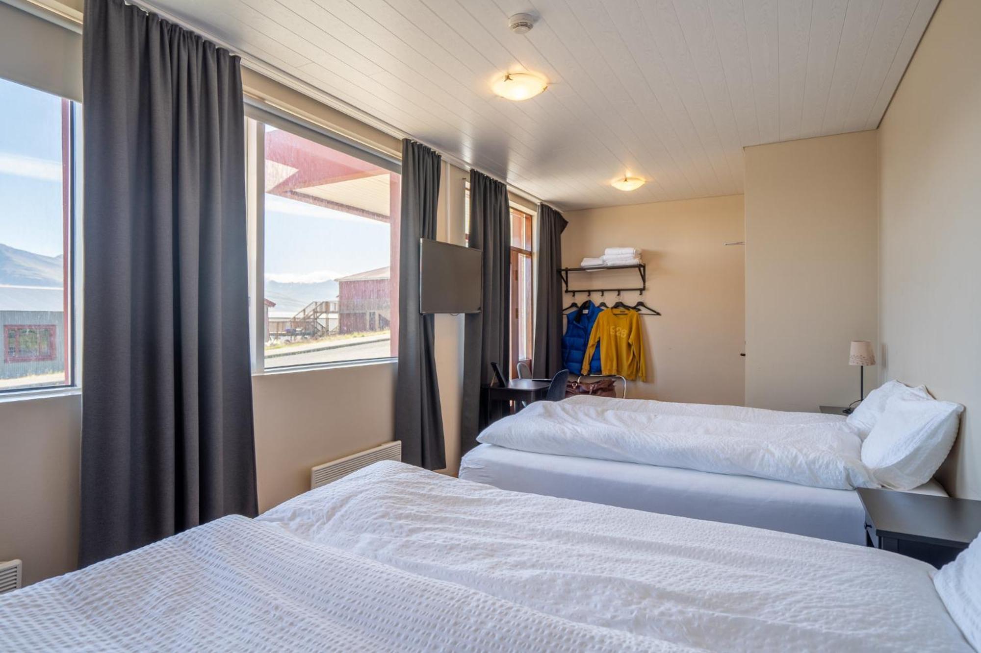 Hotel Post Breiðdalsvík Buitenkant foto